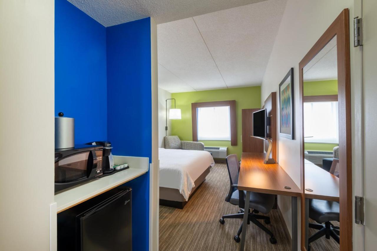 Holiday Inn Express Vermilion By Ihg Экстерьер фото