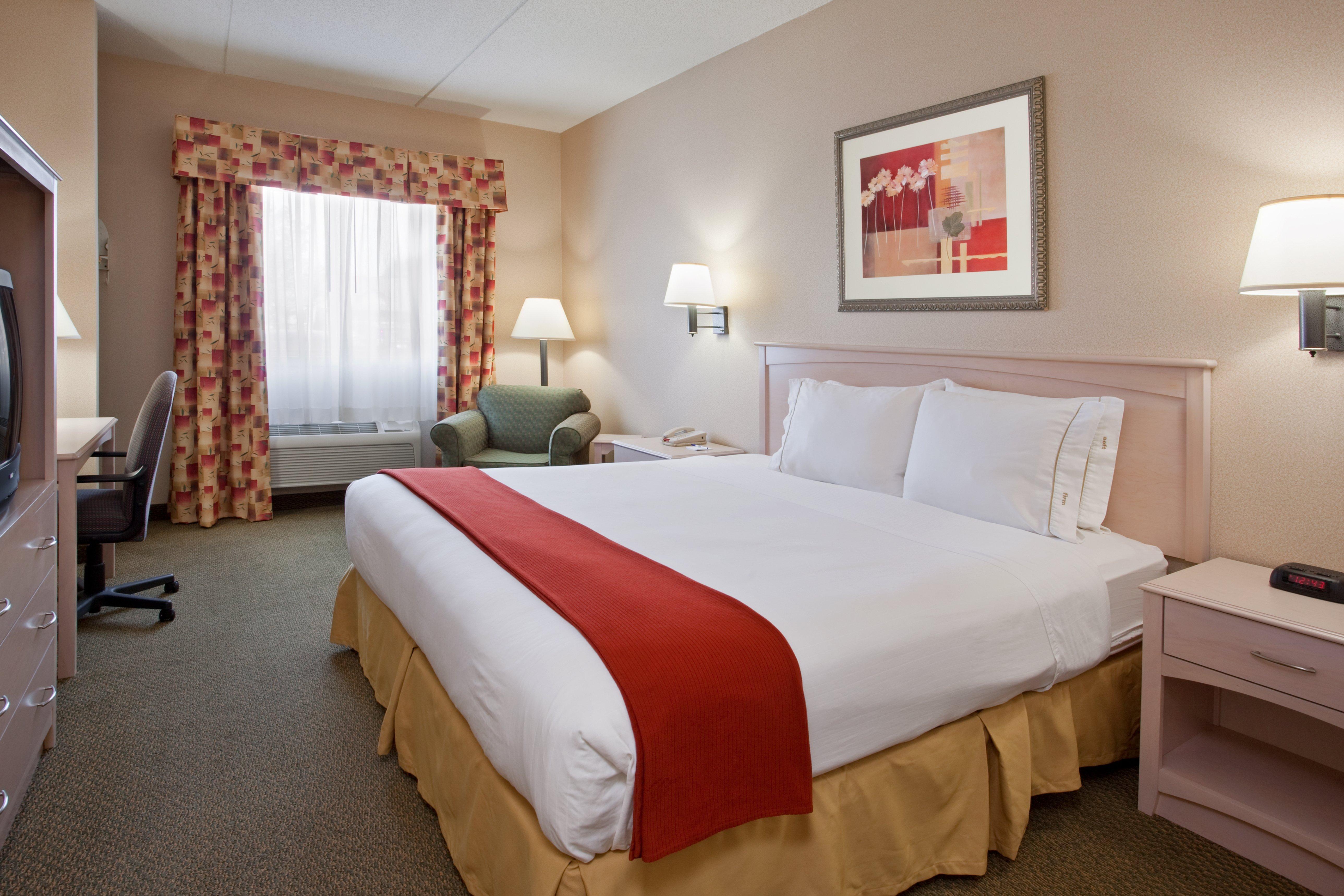 Holiday Inn Express Vermilion By Ihg Экстерьер фото